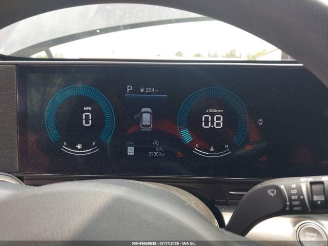 2024 HYUNDAI KONA SE 7