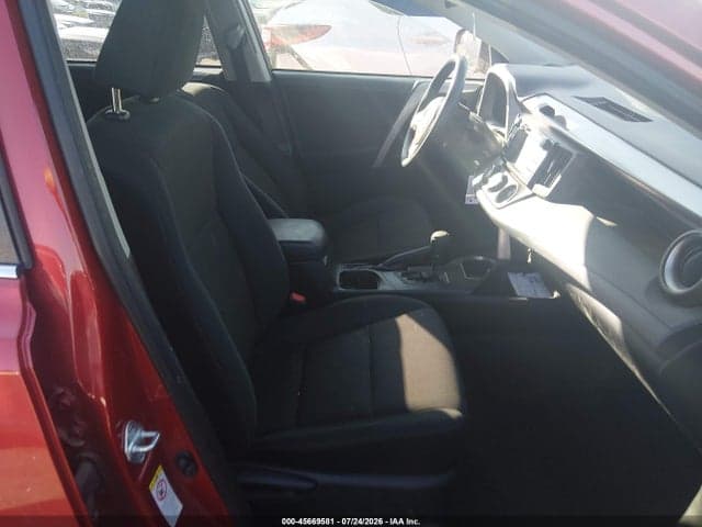 2017 TOYOTA RAV4 LE 5