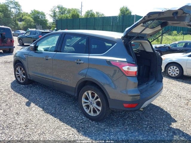 2017 FORD ESCAPE SE 3
