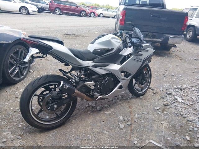 2025 KAWASAKI EX500 4