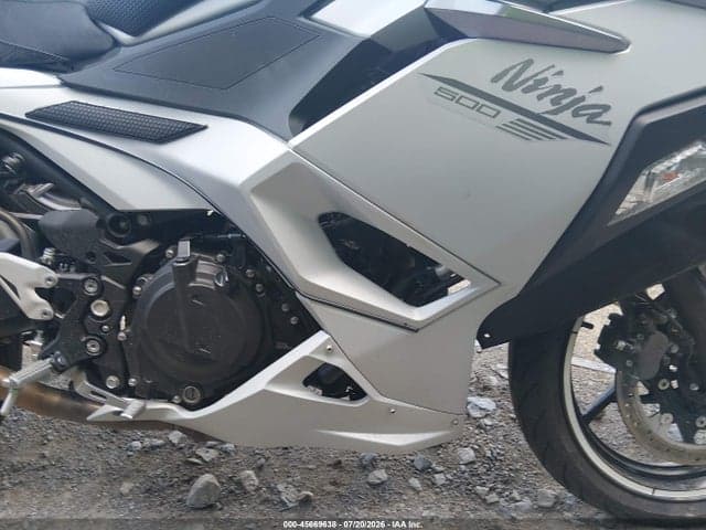2025 KAWASAKI EX500 8