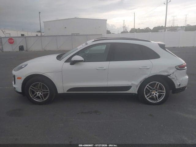 2021 PORSCHE MACAN 15