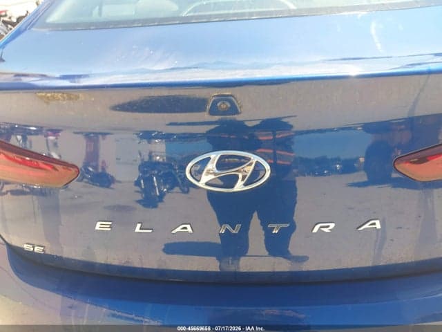 2020 HYUNDAI ELANTRA SE 6