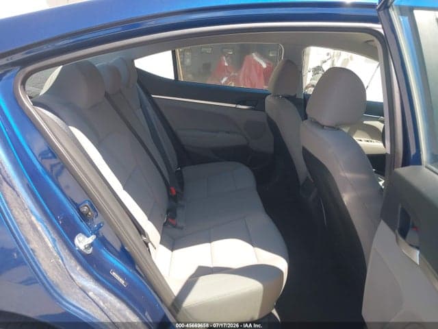 2020 HYUNDAI ELANTRA SE 8