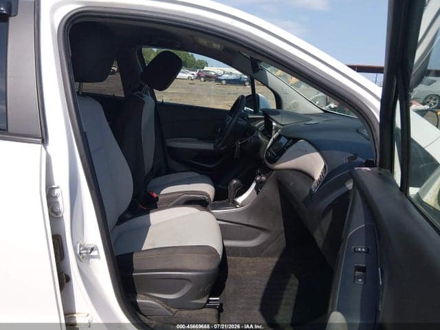 2022 CHEVROLET TRAX FWD LS 5