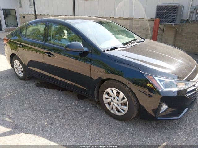2020 HYUNDAI ELANTRA SE 1