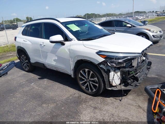 2022 TOYOTA COROLLA CROSS XLE