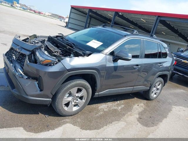 2022 TOYOTA RAV4 XLE 15