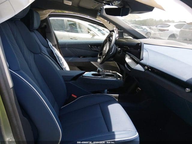 2025 CADILLAC OPTIQ LUXURY 2 AWD 5