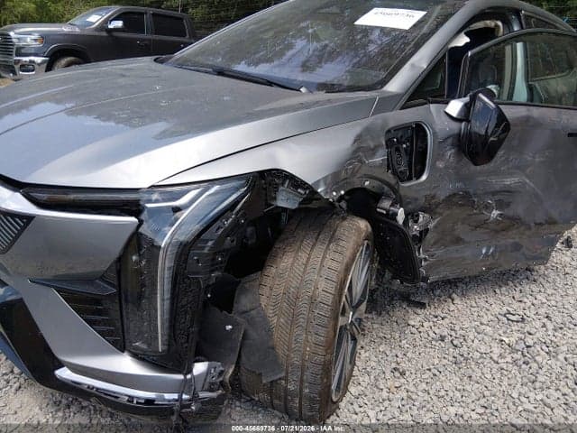 2025 CADILLAC OPTIQ LUXURY 2 AWD 6