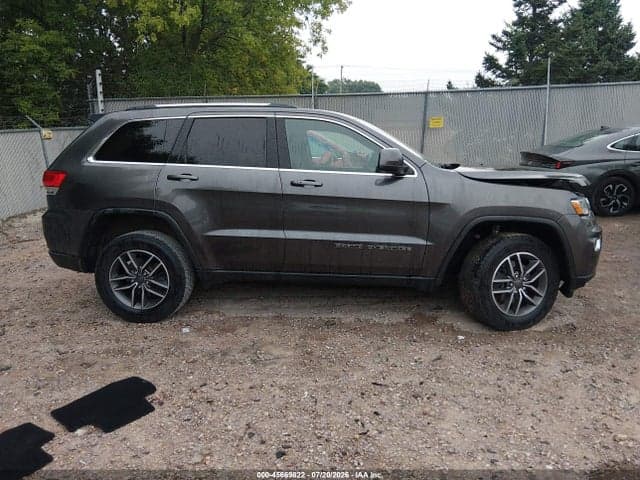 2019 JEEP GRAND CHEROKEE LAREDO E 4X4 13