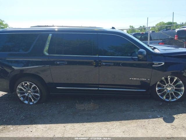 2022 GMC YUKON XL 4WD DENALI 14