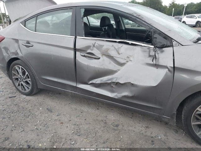 2020 HYUNDAI ELANTRA LIMITED 6