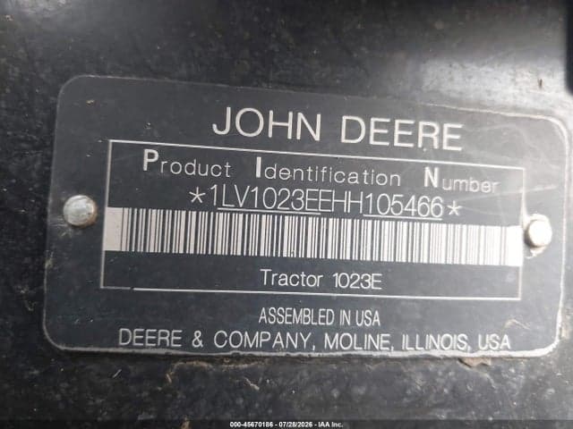 2017 JOHN DEERE SUBCOMPACT TRACTOR 9