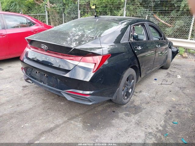 2023 HYUNDAI ELANTRA SEL 4