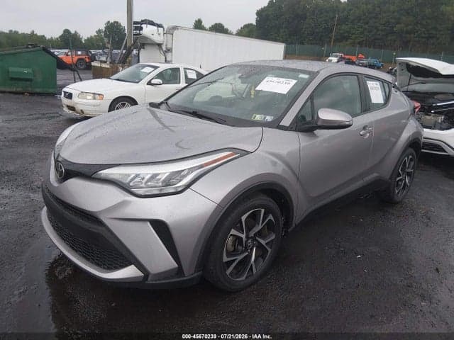2020 TOYOTA C-HR XLE 2