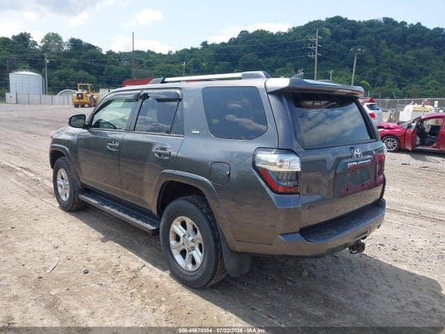 2020 TOYOTA 4RUNNER SR5 3