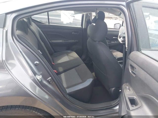 2024 NISSAN VERSA 1.6 SV 8