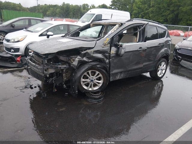 2018 FORD ESCAPE SE 2
