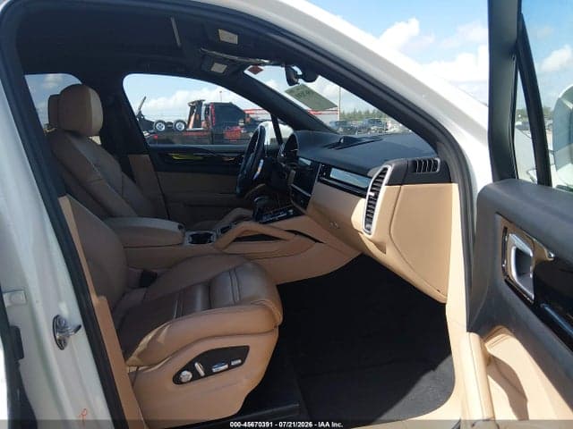 2019 PORSCHE CAYENNE 5