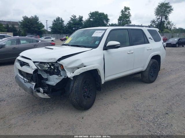 2024 TOYOTA 4RUNNER TRD OFF ROAD PREMIUM 2