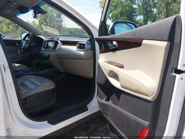 2017 KIA SORENTO 2.4L LX 5