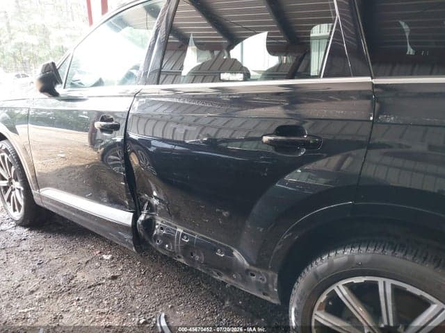 2017 AUDI Q7 3.0T PREMIUM 6