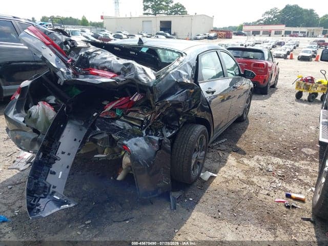 2023 HYUNDAI ELANTRA SEL 4