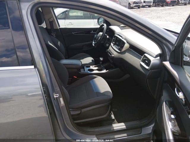 2019 KIA SORENTO 2.4L LX 5