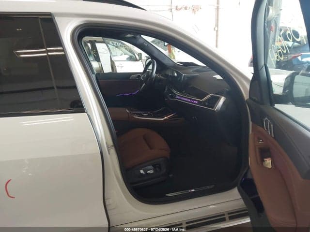 2027 BMW X7 5