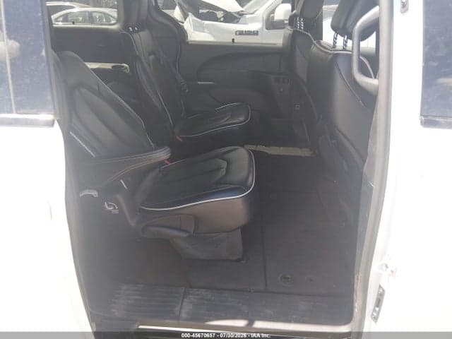 2025 CHRYSLER PACIFICA LIMITED 8