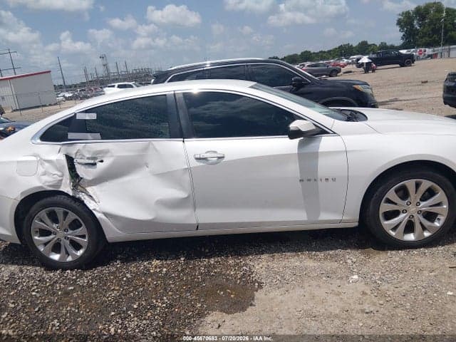2018 CHEVROLET MALIBU PREMIER 13
