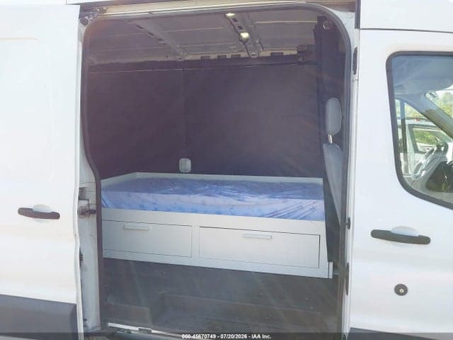 2017 FORD TRANSIT-150 8
