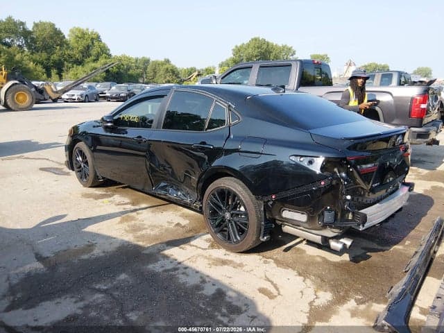 2025 TOYOTA CAMRY SE 3