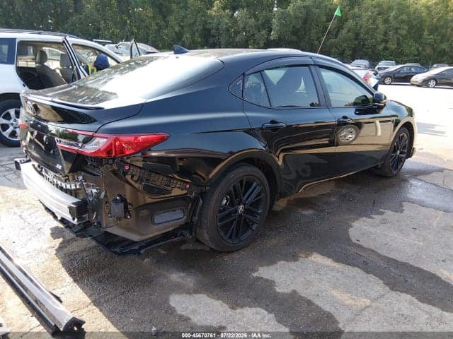2025 TOYOTA CAMRY SE 4