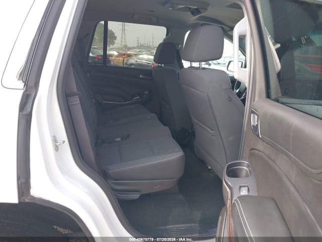2017 CHEVROLET TAHOE LS 8