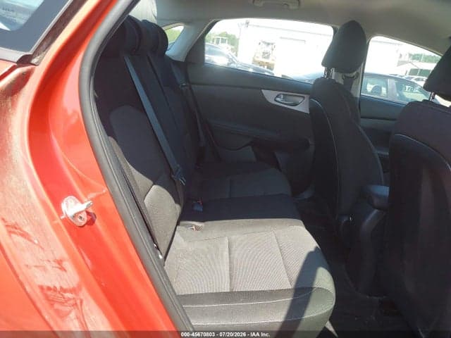 2023 KIA FORTE LXS 8