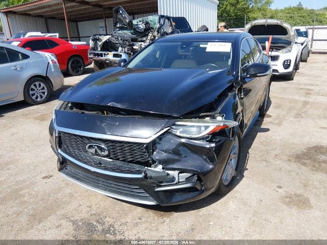 2018 INFINITI QX30 LUXURY 2