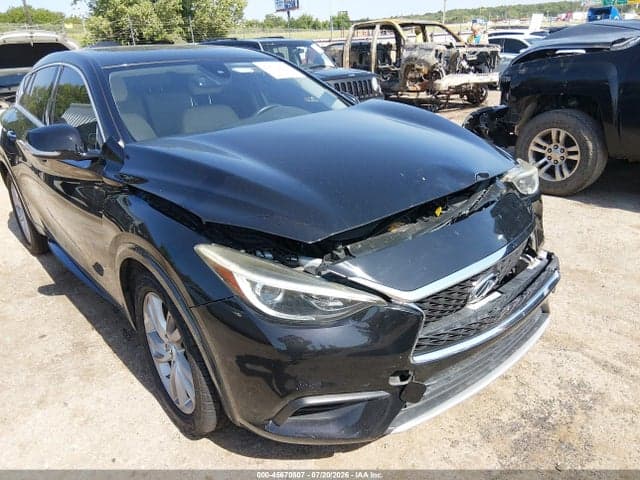 2018 INFINITI QX30 LUXURY 17