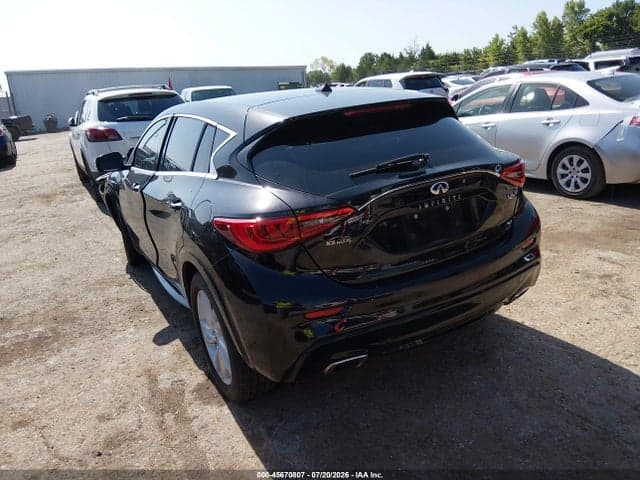 2018 INFINITI QX30 LUXURY 3