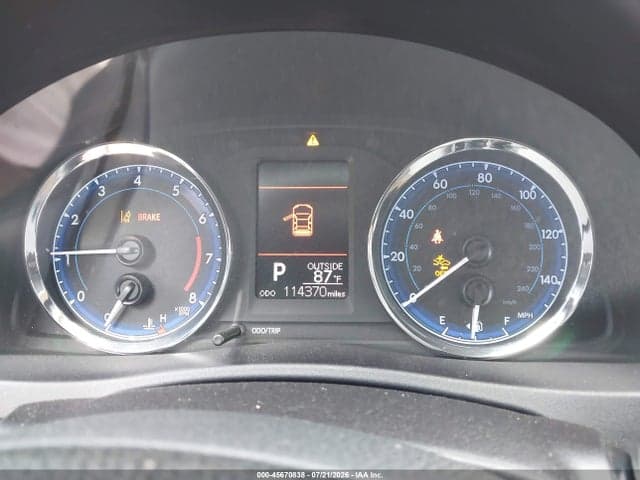 2018 TOYOTA COROLLA LE 7
