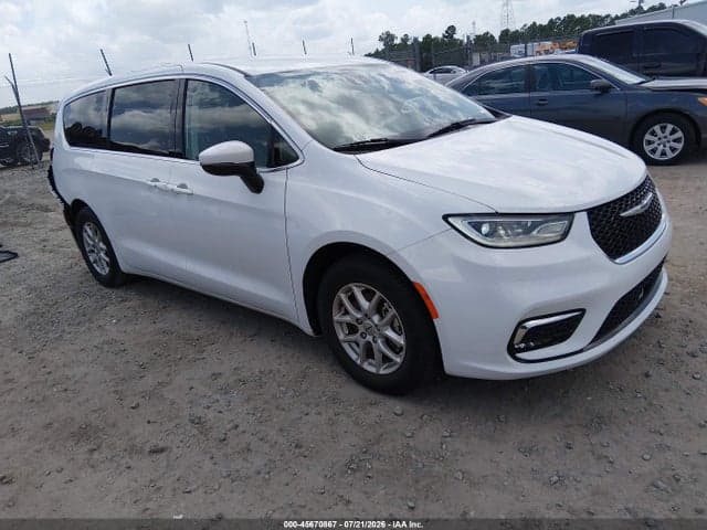 2023 CHRYSLER PACIFICA TOURING L 1