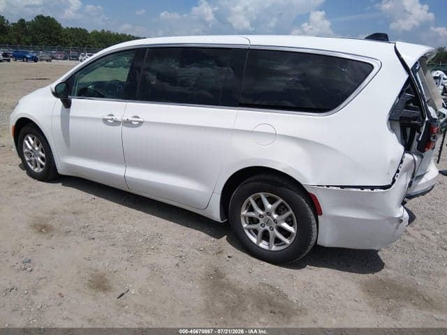 2023 CHRYSLER PACIFICA TOURING L 3