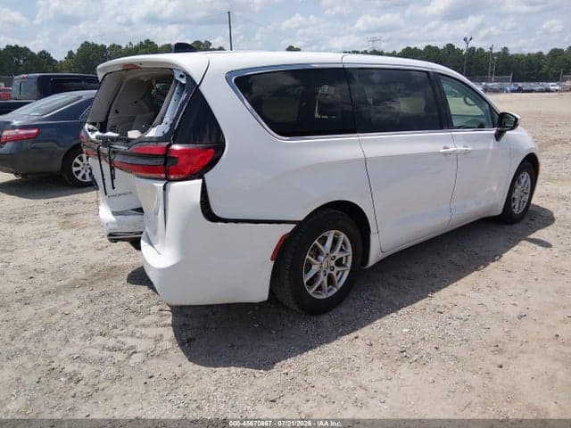 2023 CHRYSLER PACIFICA TOURING L 4