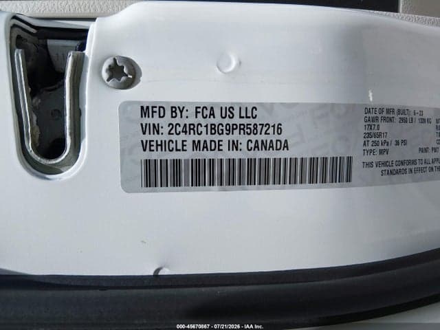 2023 CHRYSLER PACIFICA TOURING L 9