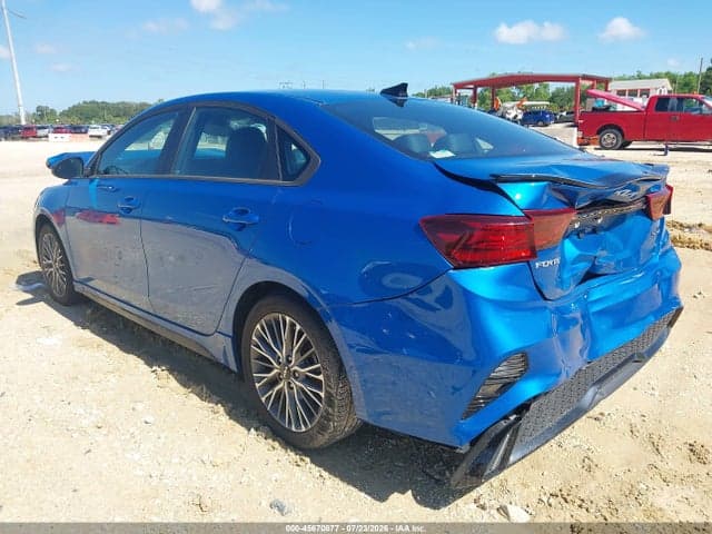 2023 KIA FORTE GT-LINE 3