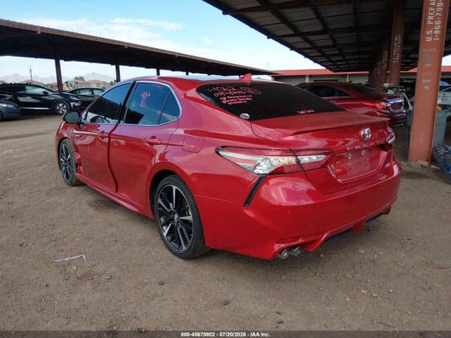 2019 TOYOTA CAMRY XSE 3
