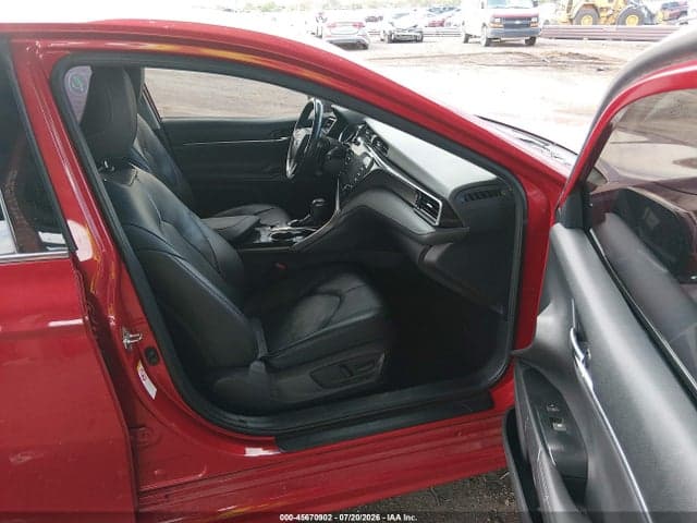 2019 TOYOTA CAMRY XSE 5