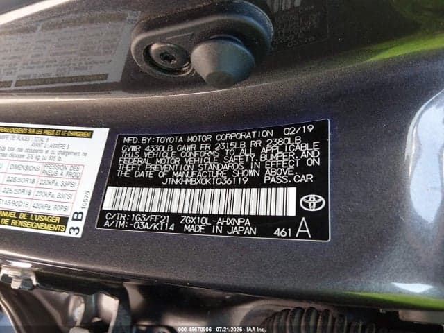 2019 TOYOTA C-HR XLE 9