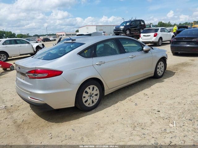 2019 FORD FUSION S 4